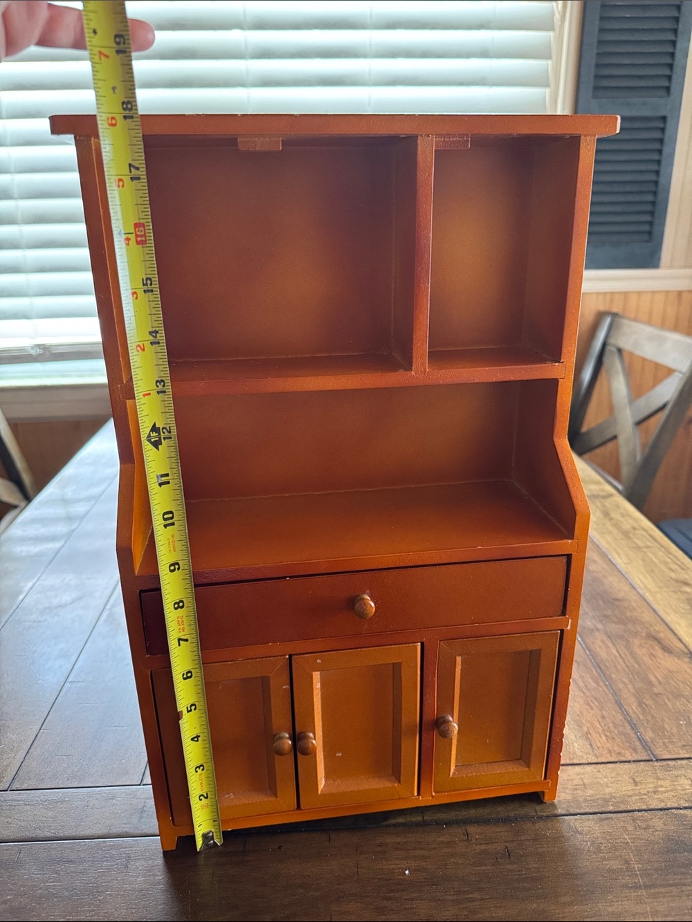The queens treasures - Doll hutch or used as home decor - Picture 4 of 7